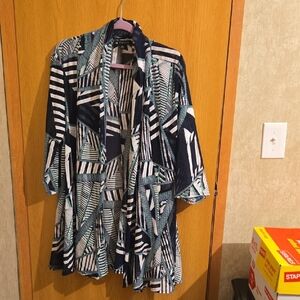 Navy and Green Geometric Women's Cardi